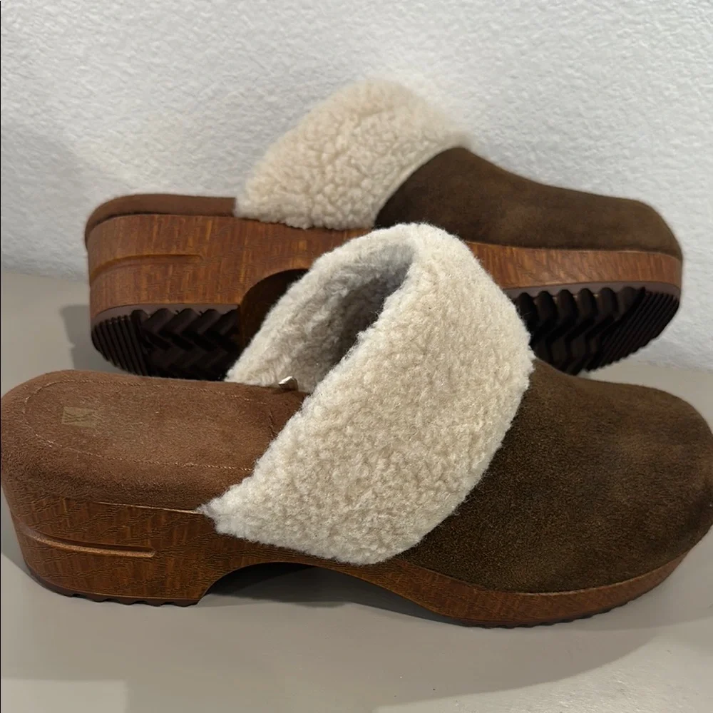 White Mountain Brown Suede Mules with Cream Shearling - Picture 11 of 12